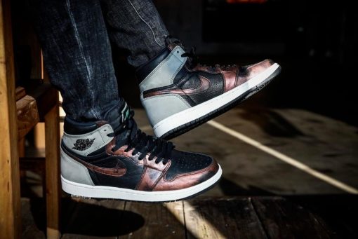 Air Jordan 1 Retro High OG ‘Patina’