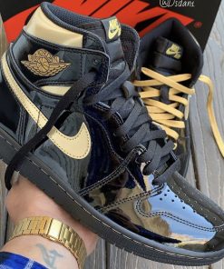 Air Jordan High OG ‘Black Metallic Gold’