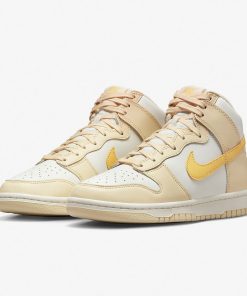 Nike Dunk High Pale Vanilla