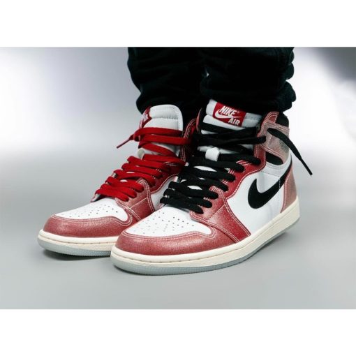 Trophy Room x Air Jordan 1 Retro High OG SP ‘Chicago’ Friends & Family