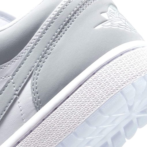 Air Jordan 1 Low Wmns ‘White Wolf Grey’