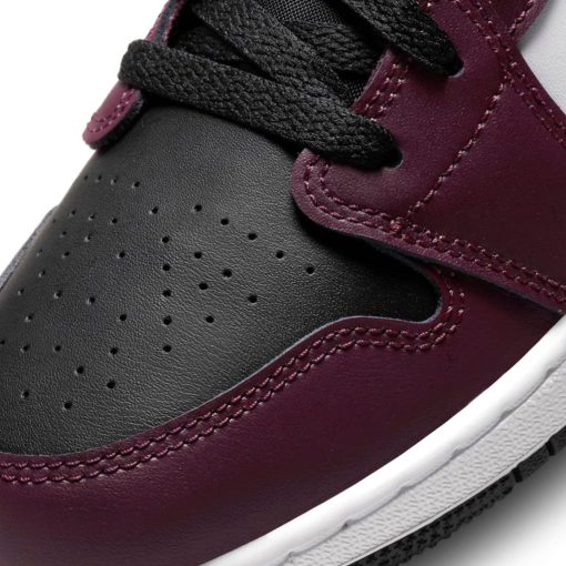 Air Jordan 1 Low GS ‘Dark Beetroot Roma Green’