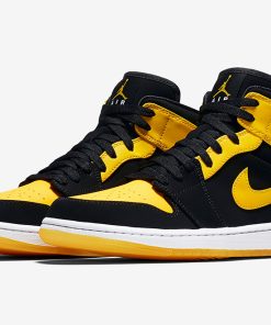 Air Jordan 1 Mid New Love