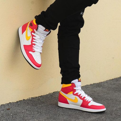 Air Jordan High OG ‘Light Fusion Red’