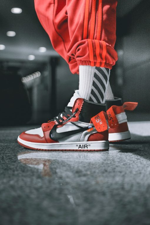 Off-White x Air Jordan 1 Chicago