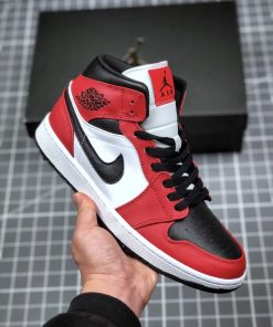 Jordan 1 Mid Chicago Black Toe