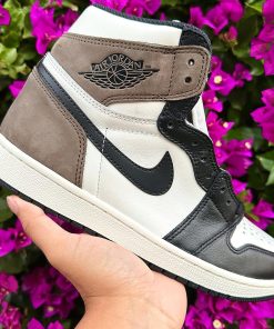 Air Jordan 1 High “Dark Mocha”