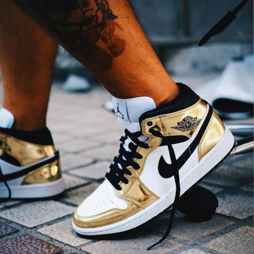 Air Jordan 1 Mid SE “White Metallic Gold”