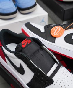 Jordan 1 Low OG Black Toe