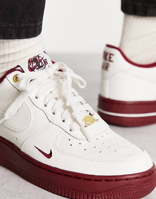 Air Force 1 Low 40th Anniversary Sail Team Red