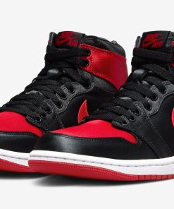 Air Jordan 1 High OG WMNS Satin Bred