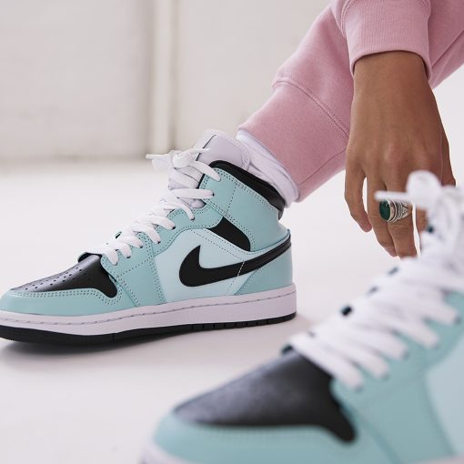 Air Jordan 1 Mid Aqua Black