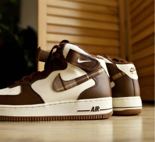 Air Force 1 Mid Brown Plaid