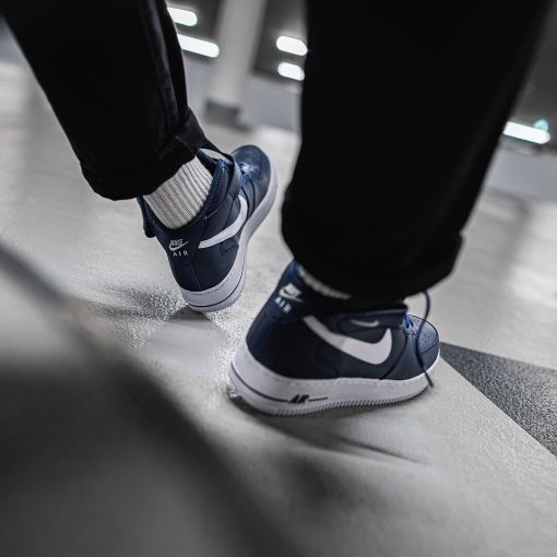 Air Force 1 Mid ’07 ‘Midnight Navy’