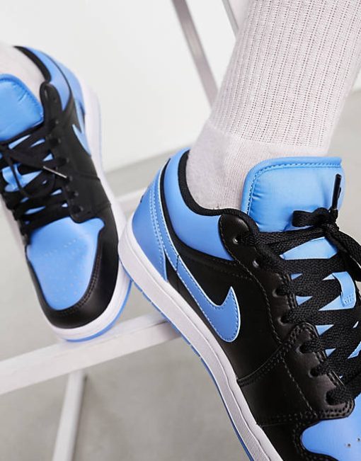 Air Jordan 1 Low “University Blue”