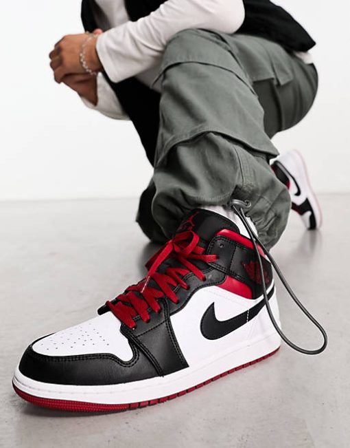 Air Jordan 1 Mid Gym Red Black Toe