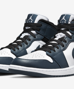 Air Jordan 1 Mid Armoury Navy