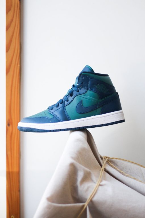 Air Jordan 1 Mid Sky J Teal