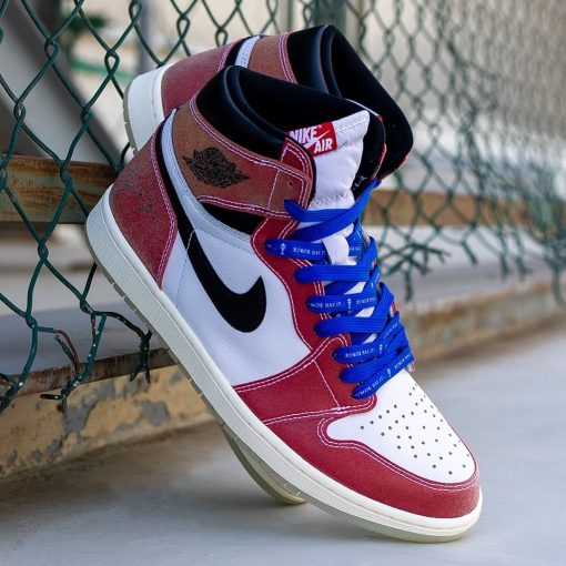 Air Jordan 1 Retro High OG “Trophy Room – With Blue Laces”