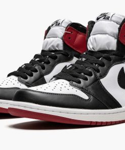 Air Jordan 1 Retro High OG ‘Black Toe’