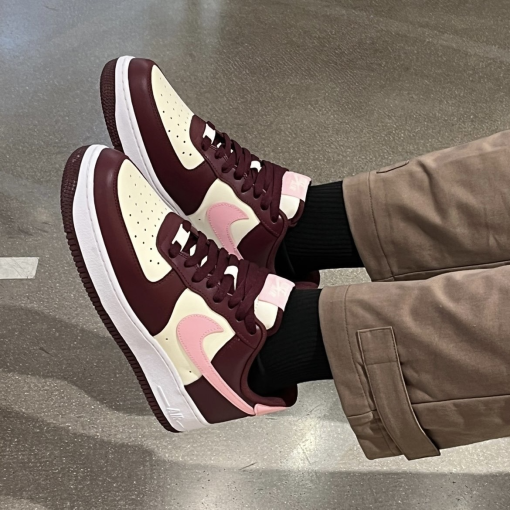 Air Force 1 Low Valentine’s Day Maroon