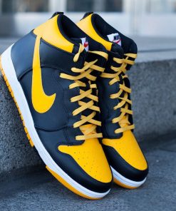 Nike Dunk High CMFT “University Gold”